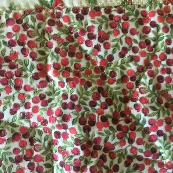 NWT Hand Crafted Quilted Holiday Runner - Picture 5 of 9